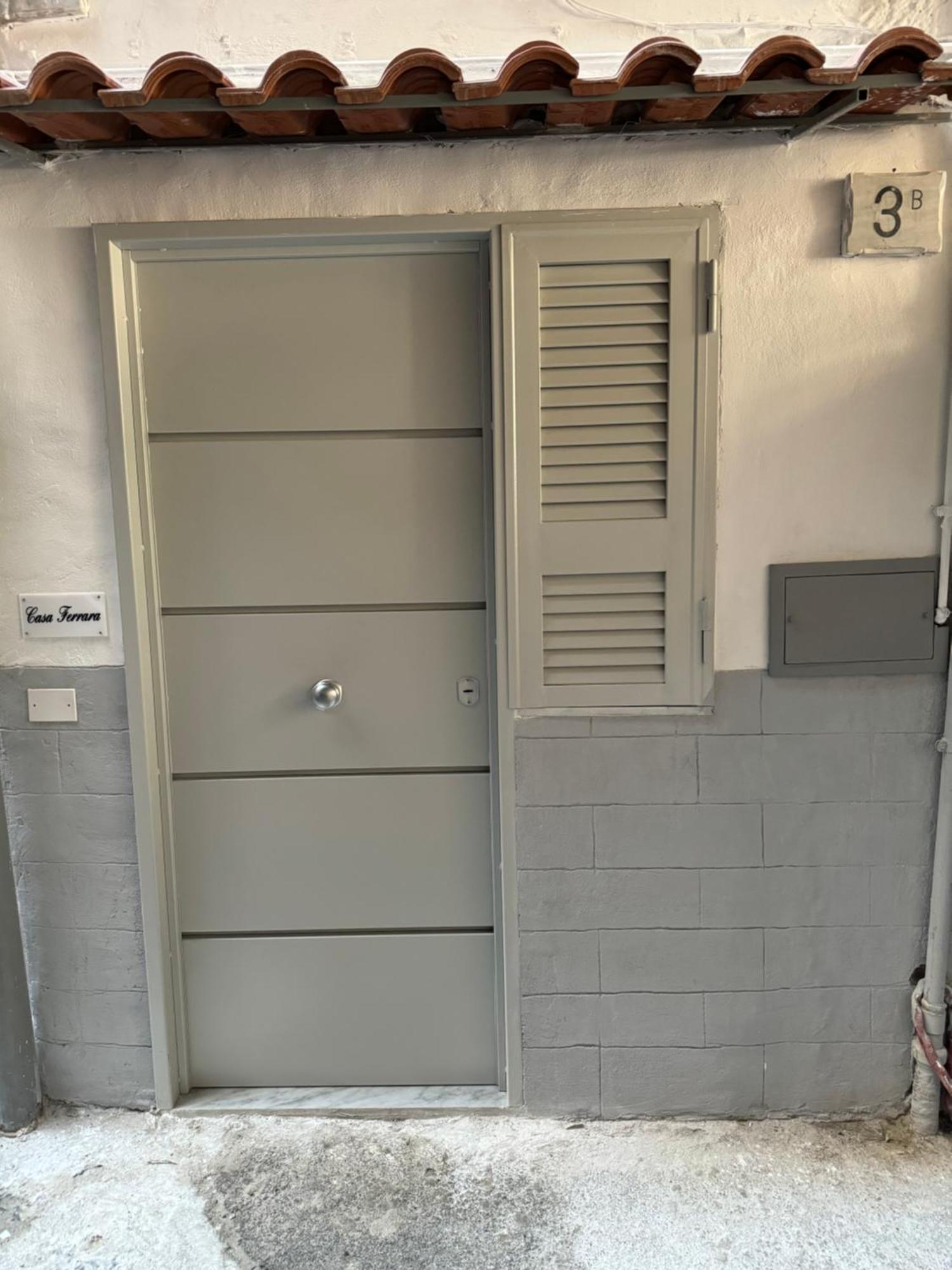 Casa Ferrara Sanita Apartment เนเปิลส์ ภายนอก รูปภาพ